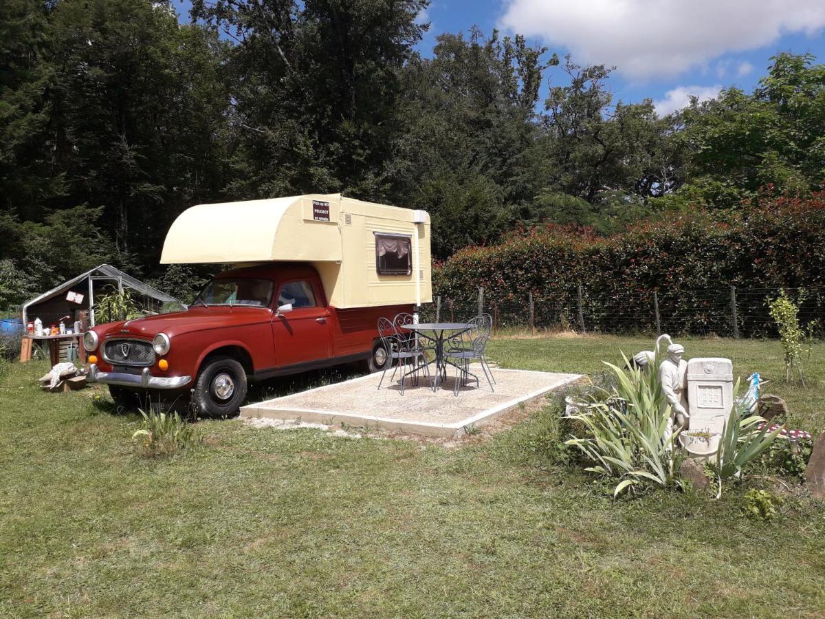 Le Pick Up 403 Vintage Hotel Oradour-sur-Glane Luaran gambar